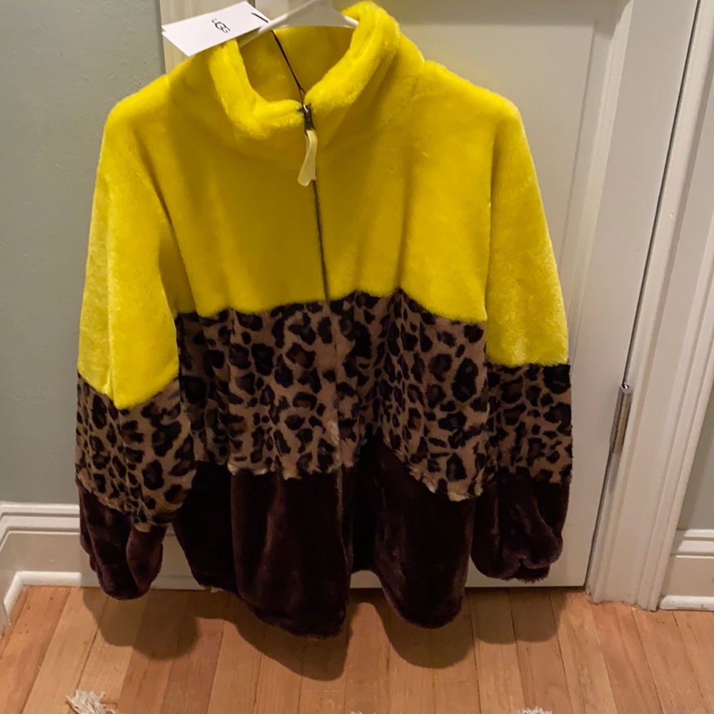 ugg rtw yellow leopard fleece rare jacket coat